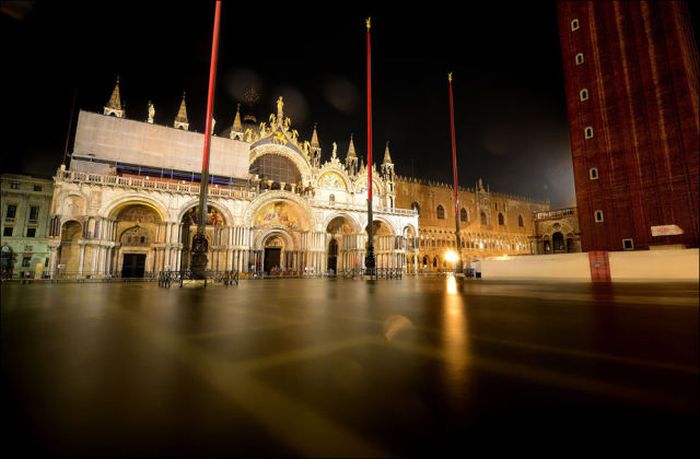 The Recent Flooding in Venice (29 pics)