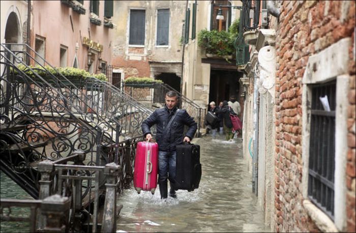 The Recent Flooding in Venice (29 pics)