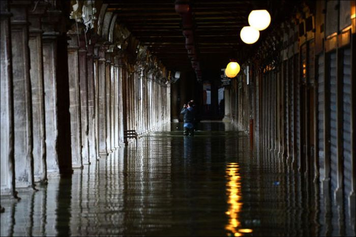 The Recent Flooding in Venice (29 pics)