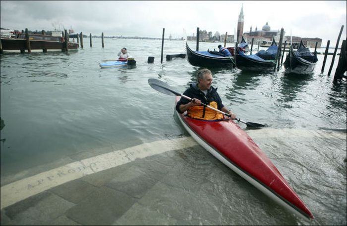 The Recent Flooding in Venice (29 pics)