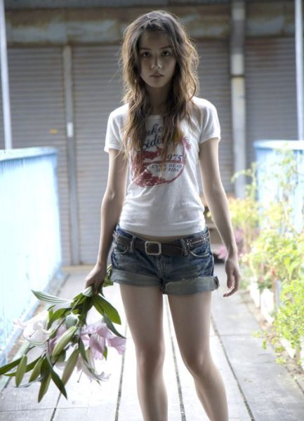 Asian Girls (39 pics)