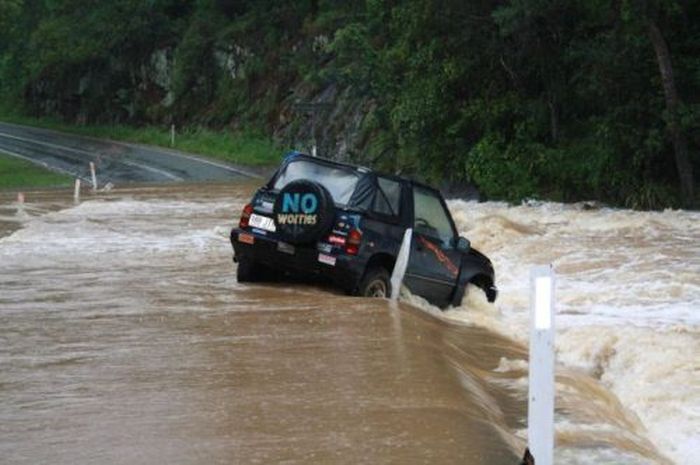 Crashes (45 pics)