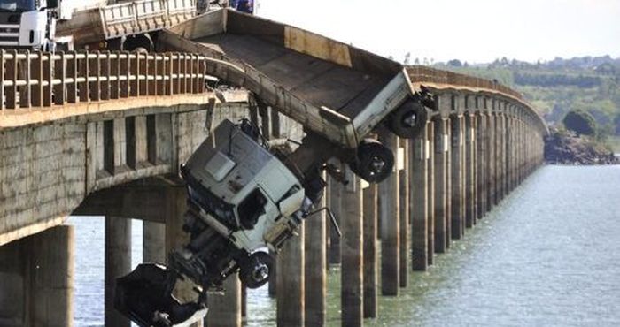 Crashes (45 pics)