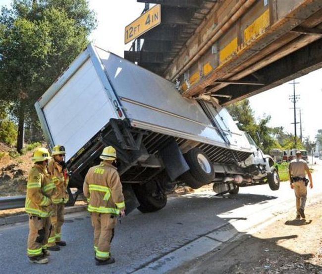 Crashes (45 pics)
