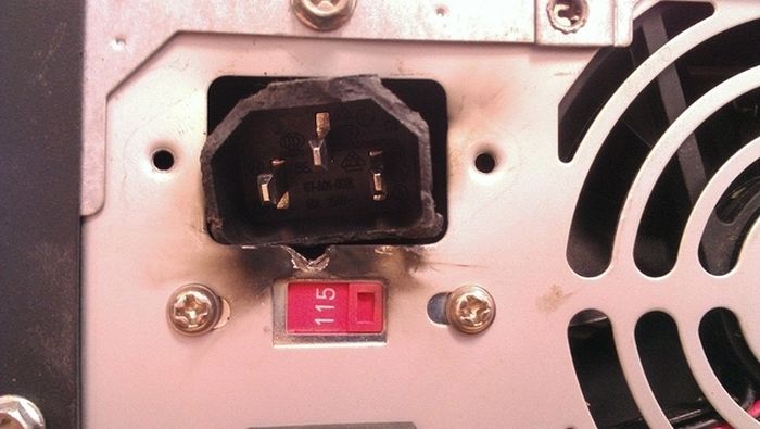 Broken Computers (46 pics)