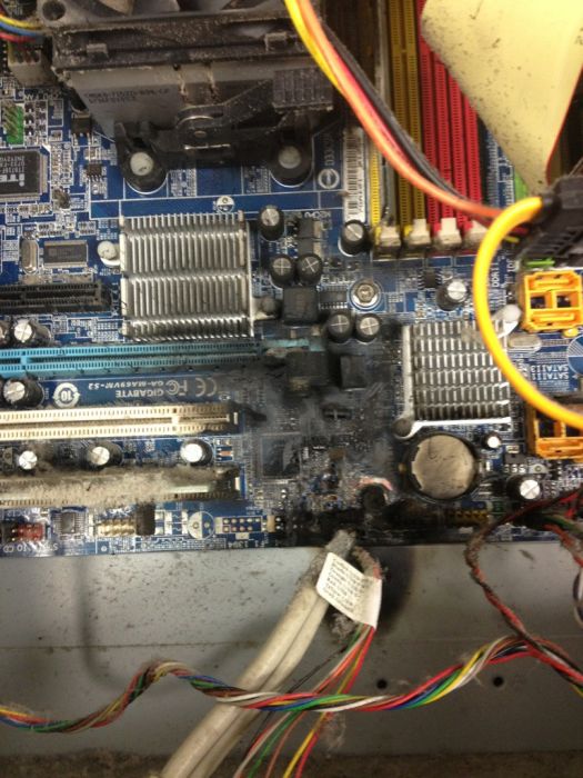 Broken Computers (46 pics)