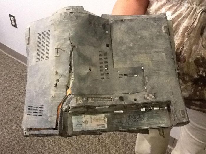 Broken Computers (46 pics)