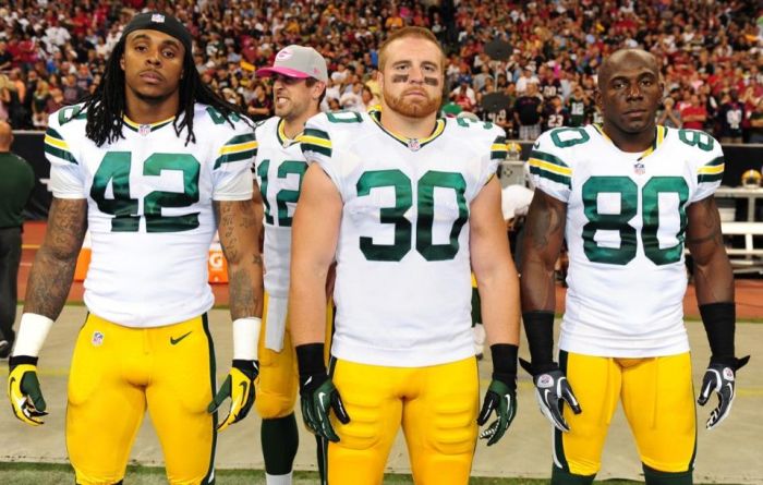 Aaron Rodgers, Master Photobomber (30 pics)