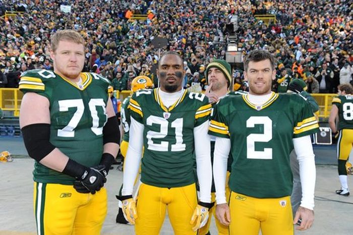 Aaron Rodgers, Master Photobomber (30 pics)