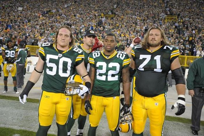 Aaron Rodgers, Master Photobomber (30 pics)