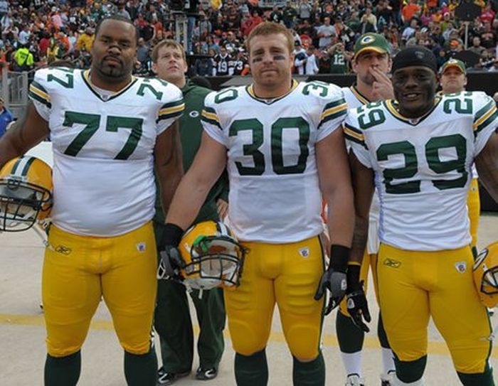 Aaron Rodgers, Master Photobomber (30 pics)