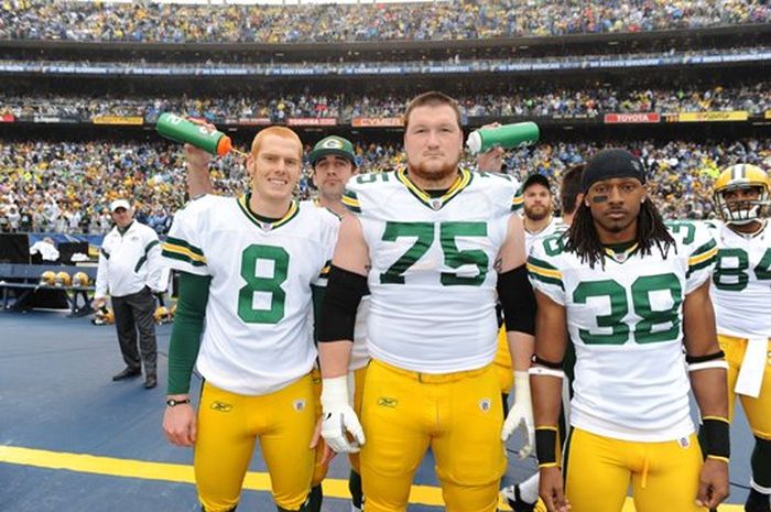 Aaron Rodgers, Master Photobomber (30 pics)