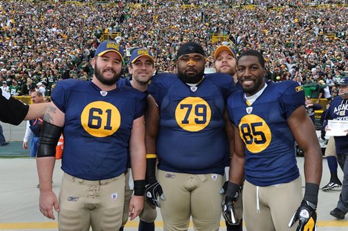 Aaron Rodgers, Master Photobomber (30 pics)