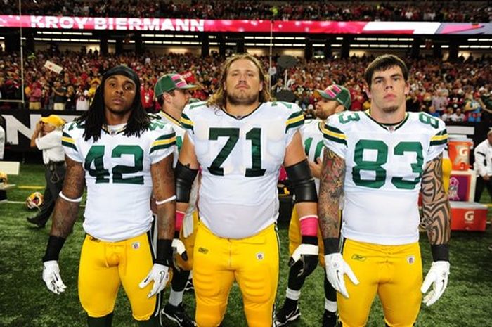 Aaron Rodgers, Master Photobomber (30 pics)