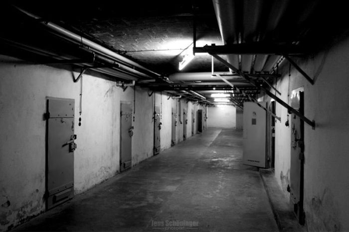 Berlin-Hohenschönhausen Stasi Prison (38 pics)