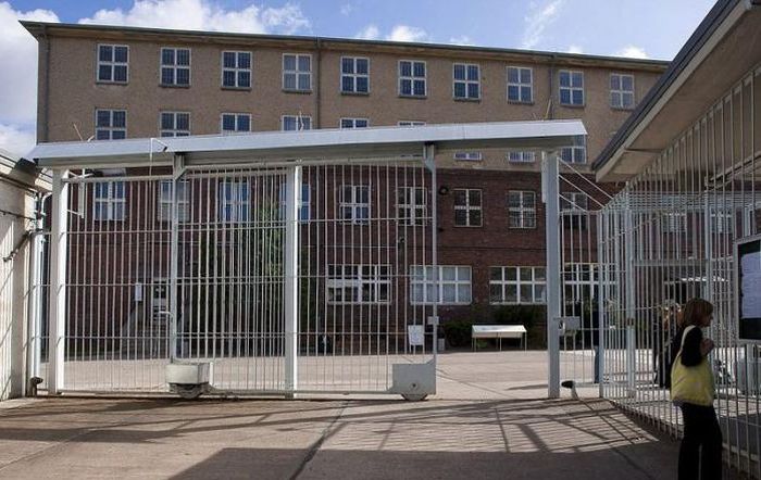 Berlin-Hohenschönhausen Stasi Prison (38 pics)