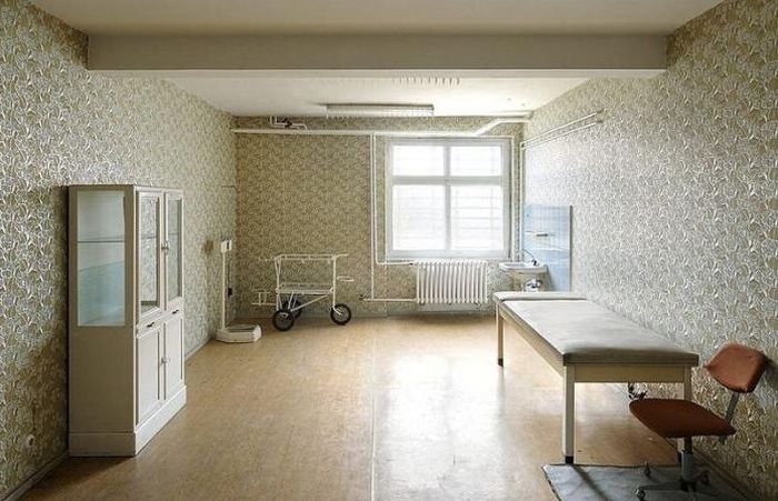 Berlin-Hohenschönhausen Stasi Prison (38 pics)
