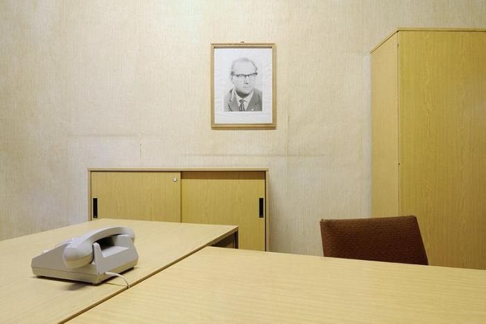 Berlin-Hohenschönhausen Stasi Prison (38 pics)