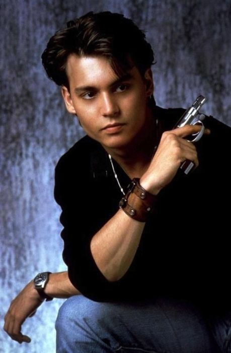 Photos of Young Johnny Depp (25 pics)