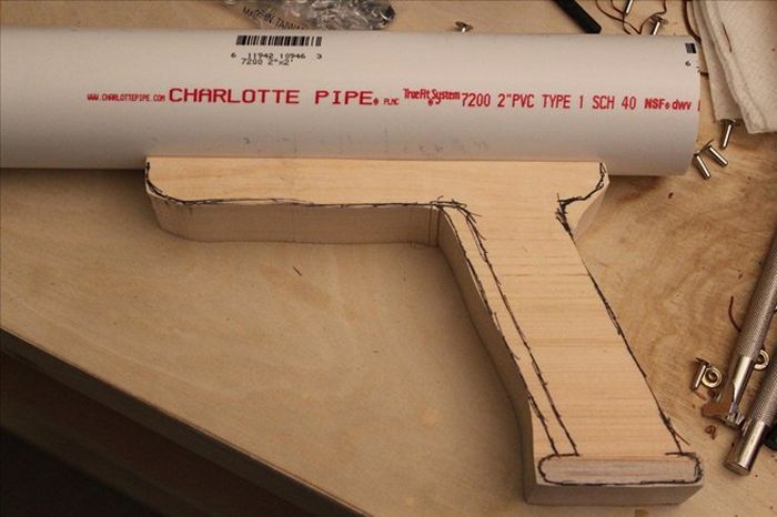 DIY Steampunk Hand Cannon (22 pics)