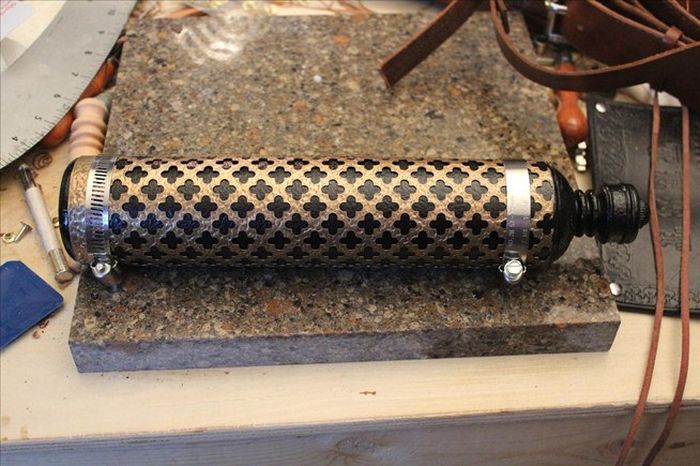 DIY Steampunk Hand Cannon (22 pics)