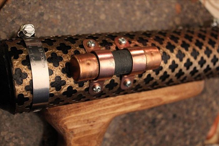 DIY Steampunk Hand Cannon (22 pics)