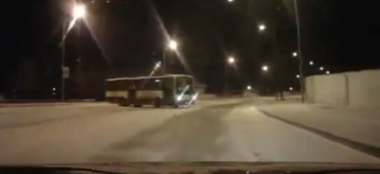 Driver's Reaction to a Drifting Bus