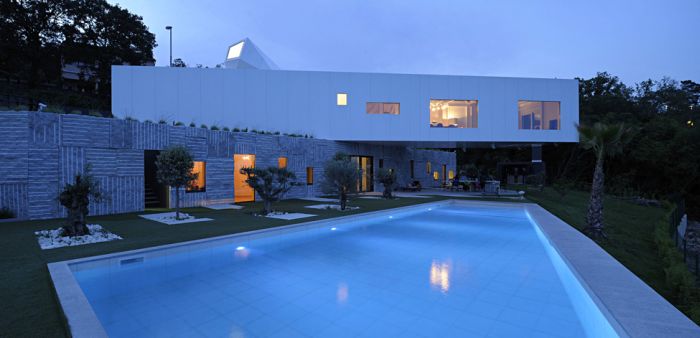 Cool House in Croatia (14 pics)