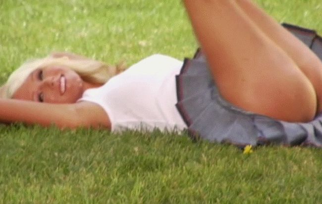 Sexy Sara Jean Underwood (24 gifs)