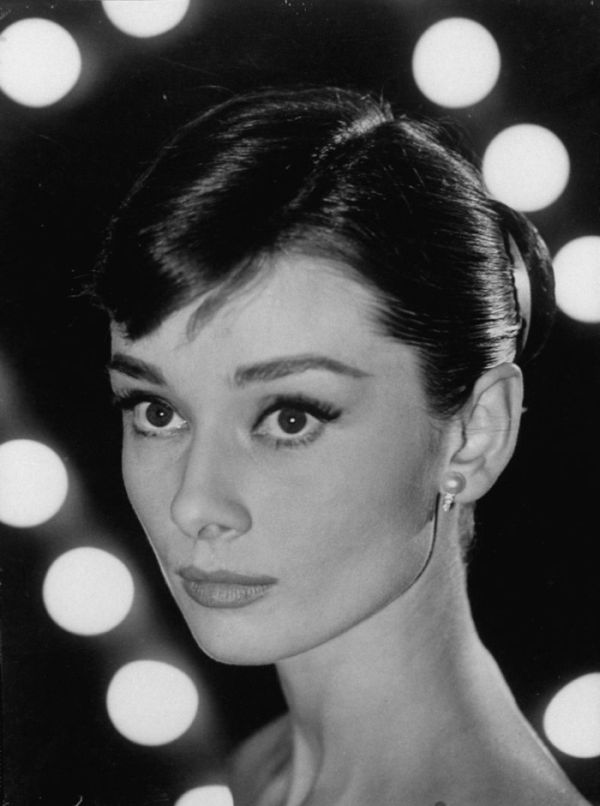 Gorgeous Audrey Hepburn (31 pics)
