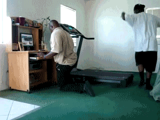 People Who Have Bad Days (19 gifs)