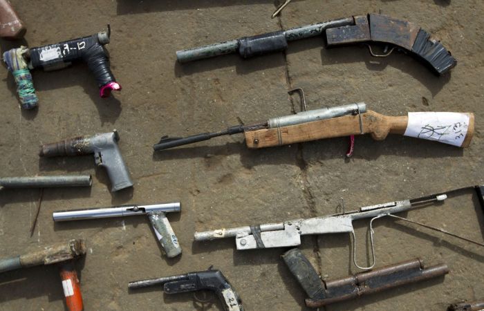 Illegal Arms Destroyed in Venezuela (7 pics)