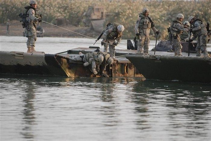 Military Photos (49 pics)