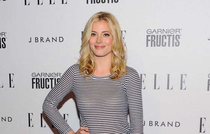 Gillian Jacobs Then and Now (4 pics)