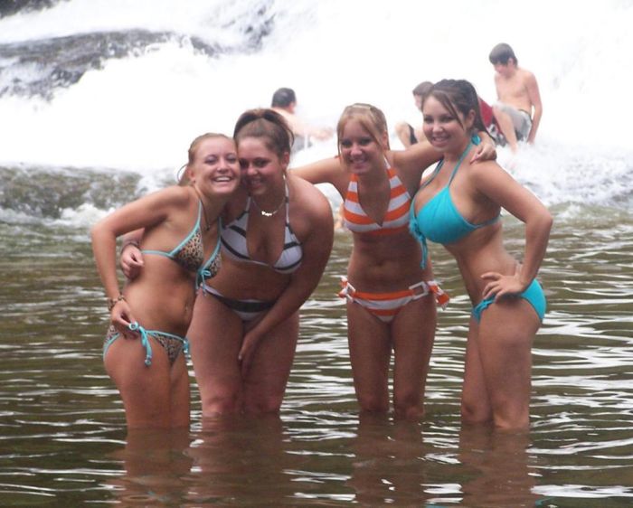 Sexy Groups Of Teens In Bikinis Naked