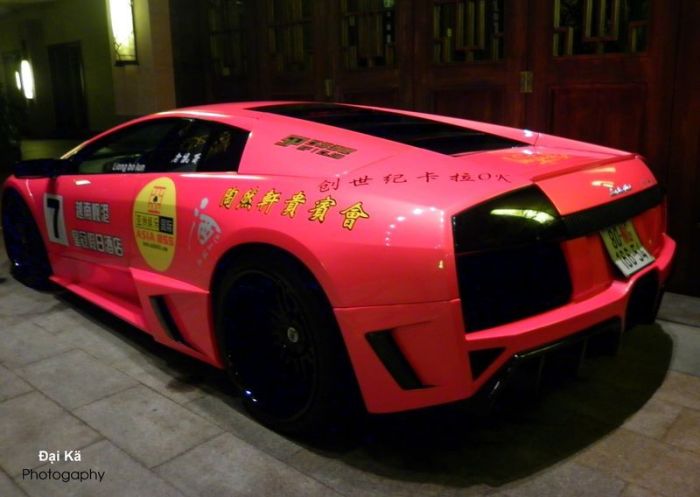 Supercars in Vietnam (28 pics)