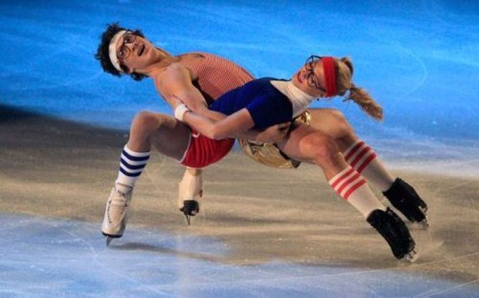 Perfectly Timed Sports Photos (40 pics)
