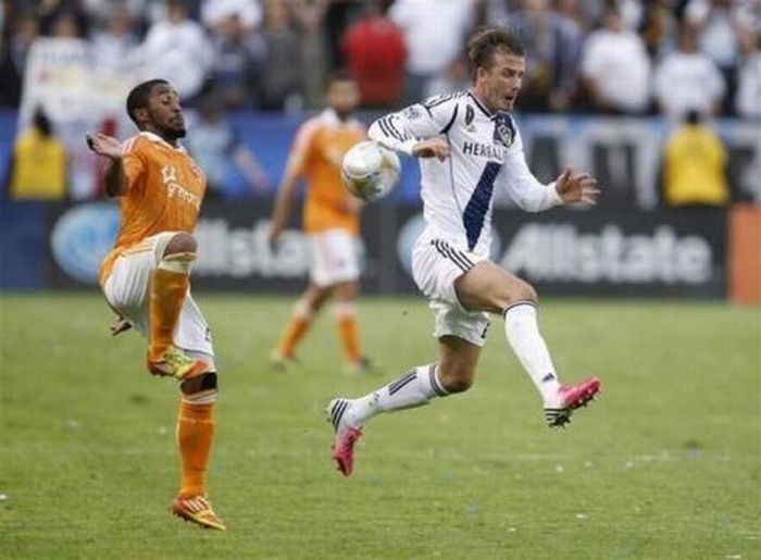 Perfectly Timed Sports Photos (40 pics)