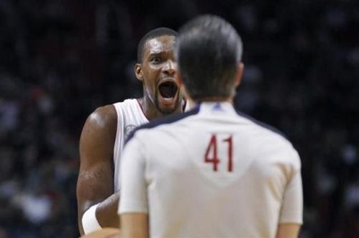 Perfectly Timed Sports Photos (40 pics)