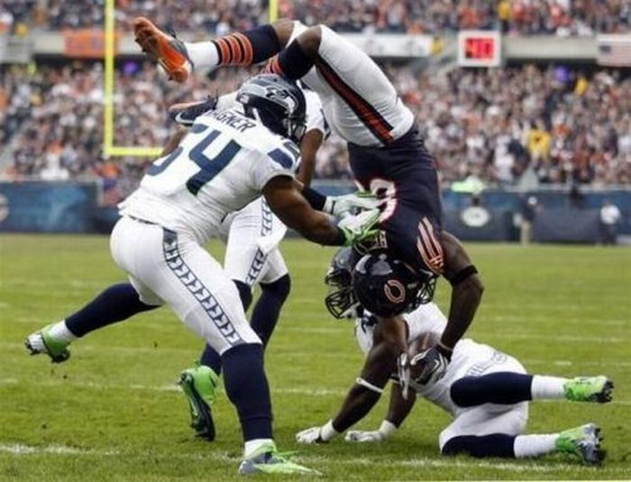 Perfectly Timed Sports Photos (40 pics)