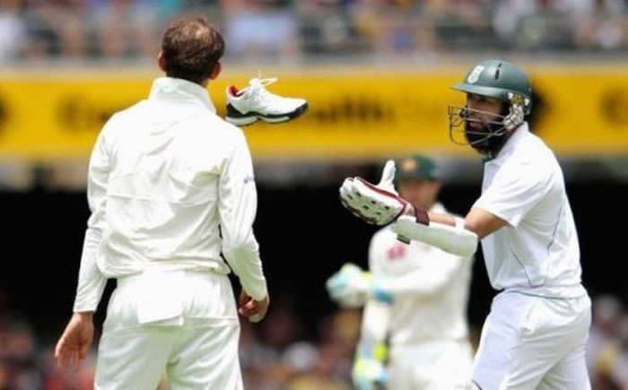 Perfectly Timed Sports Photos (40 pics)