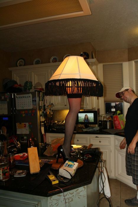 DIY Christmas Story Leg Lamp (42 pics)
