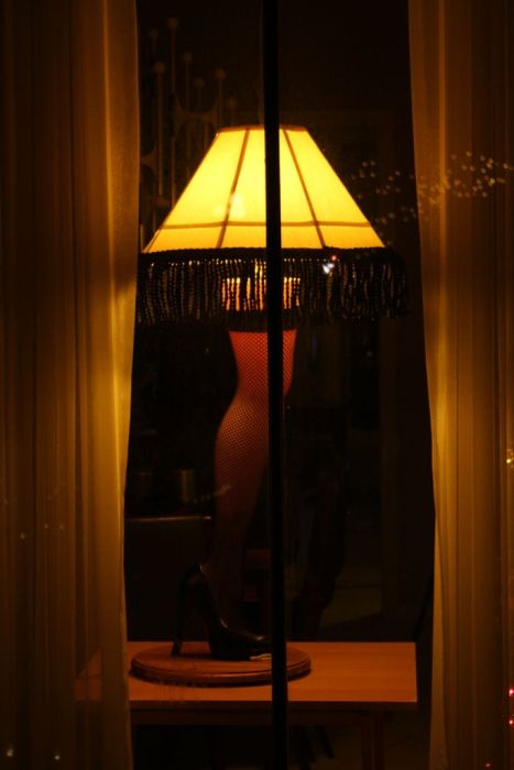 DIY Christmas Story Leg Lamp (42 pics)