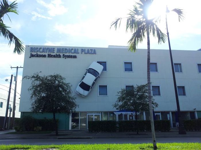 These Pictures Defy the Laws of Physics (34 pics)