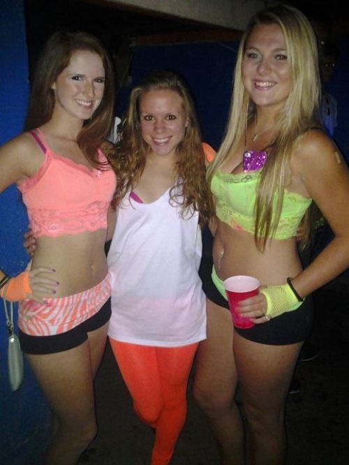 I Miss College (55 pics)