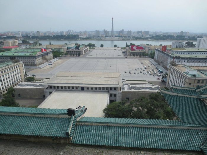 Visiting North Korea (44 pics)