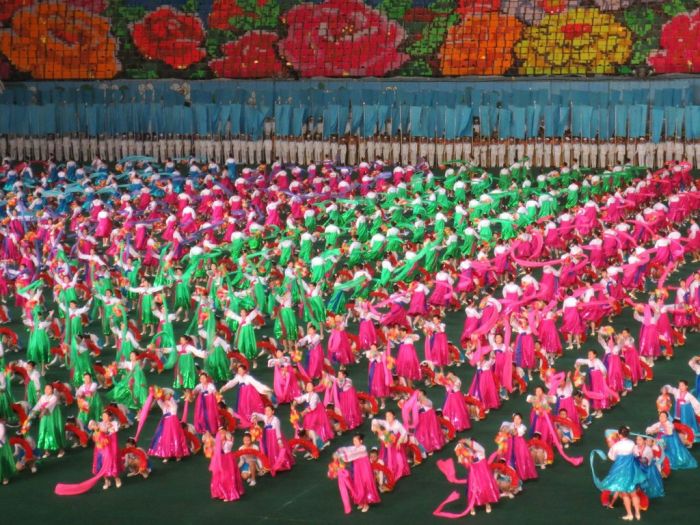 Visiting North Korea (44 pics)