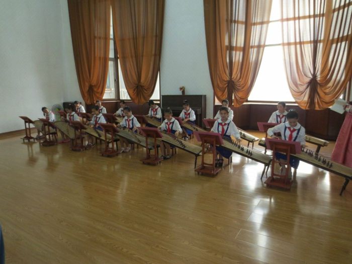 Visiting North Korea (44 pics)