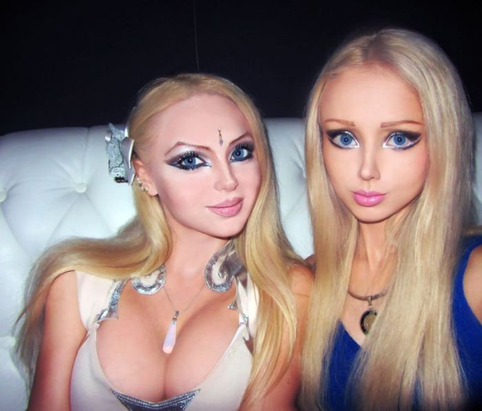 Real-Life Dolls (13 pics)