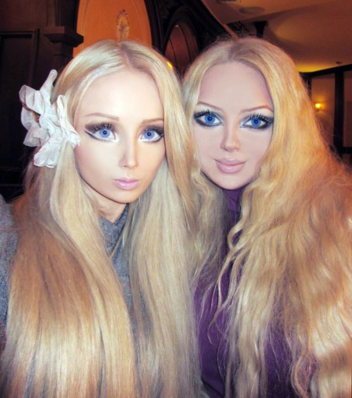 Real-Life Dolls (13 pics)
